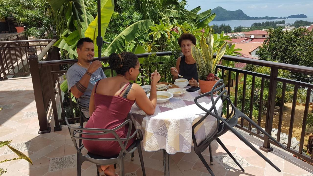 Homestay Chez Lorna 3 Nights Or Plus De Quincey Village