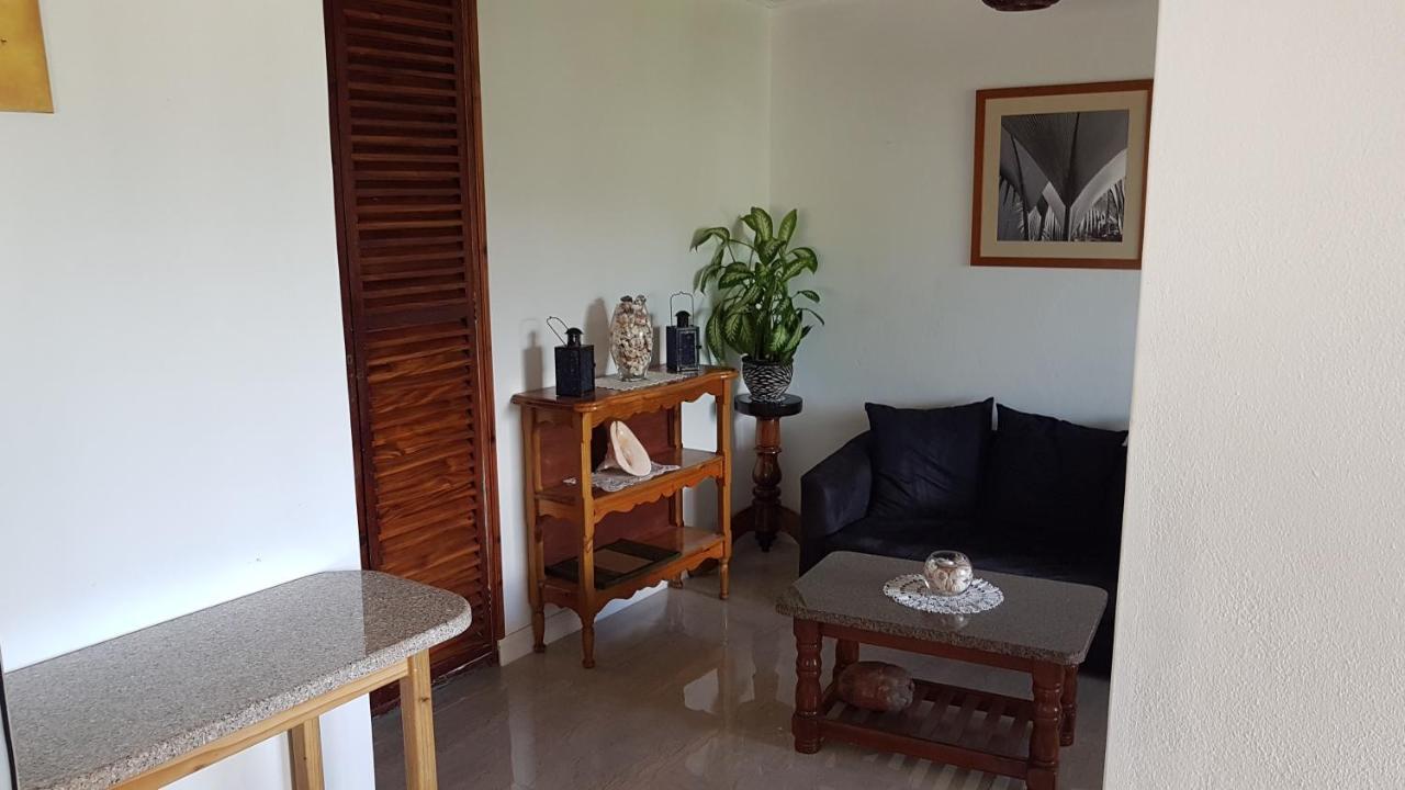 Chez Lorna 3 Nights Or Plus Homestay *