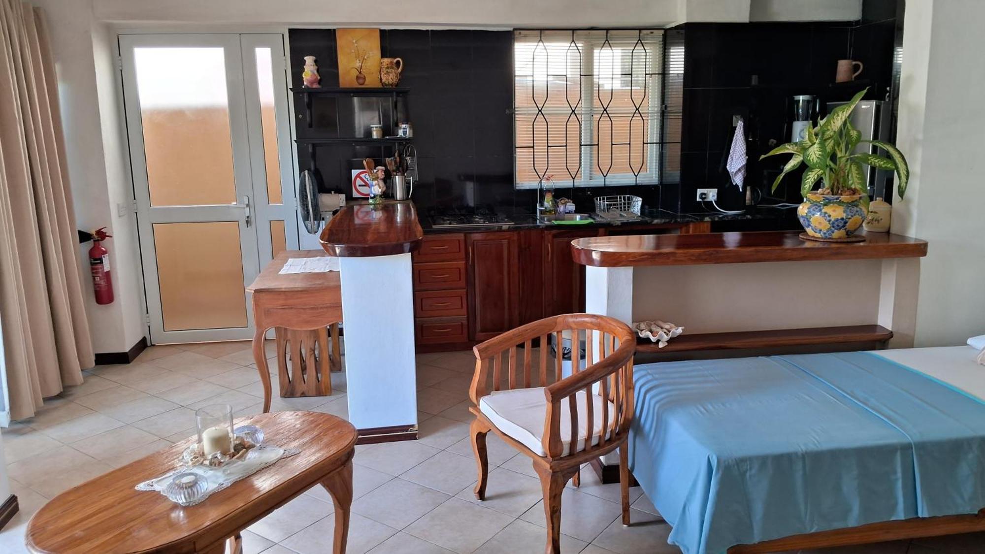 Chez Lorna 3 Nights Or Plus Homestay