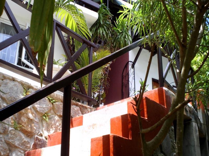 Chez Lorna 3 Nights Or Plus Homestay *