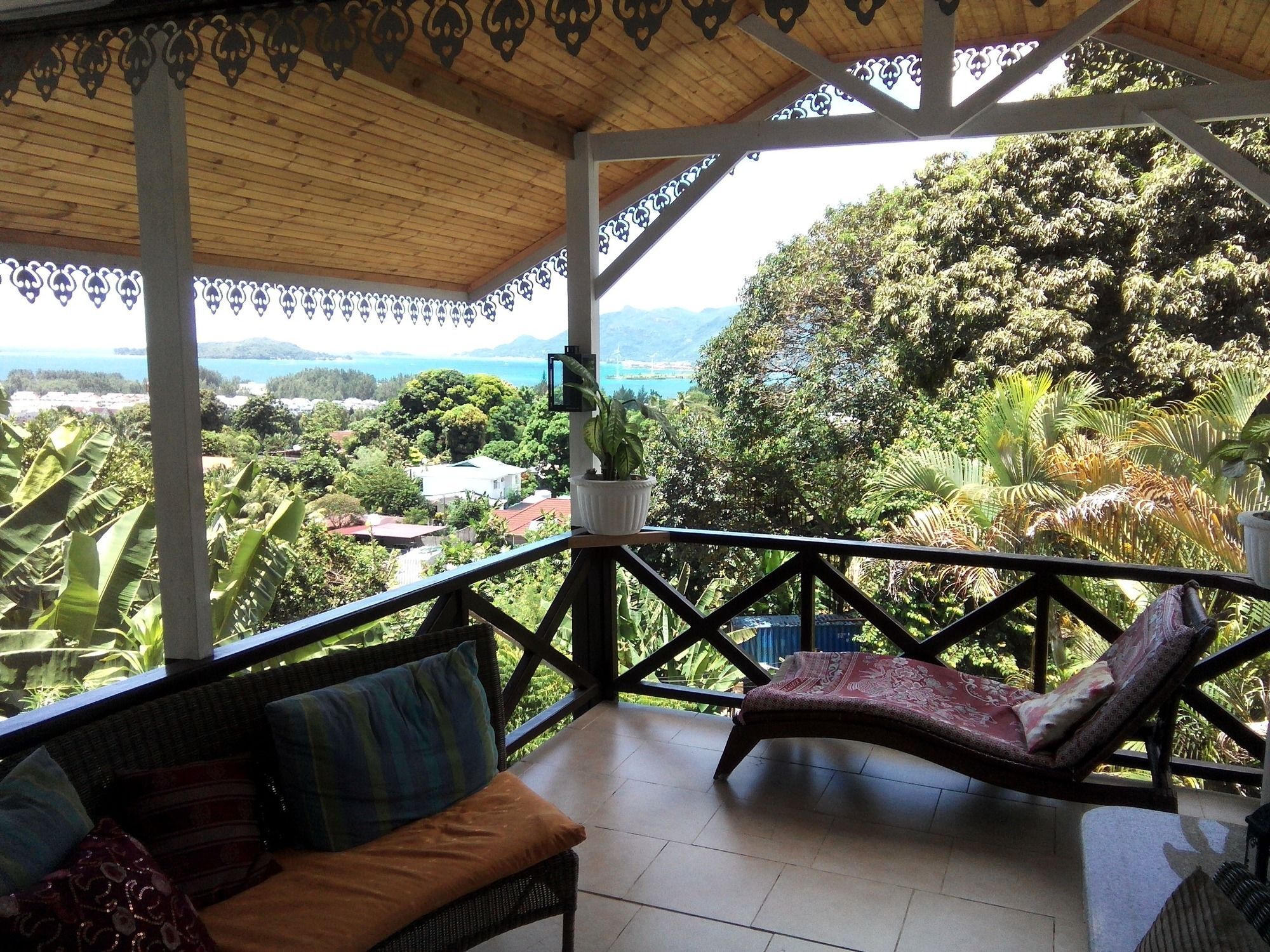 Chez Lorna 3 Nights Or Plus